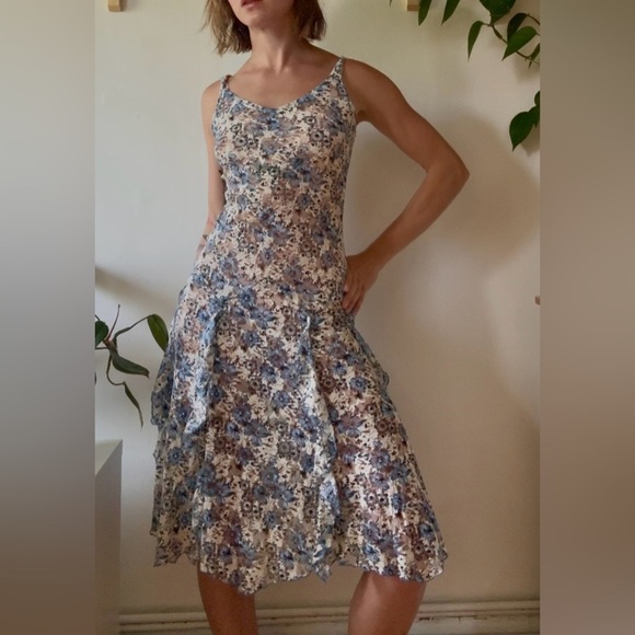 Dresses & Skirts - Vintage Blue Floral Lace Midi Dress – Fits XS–S